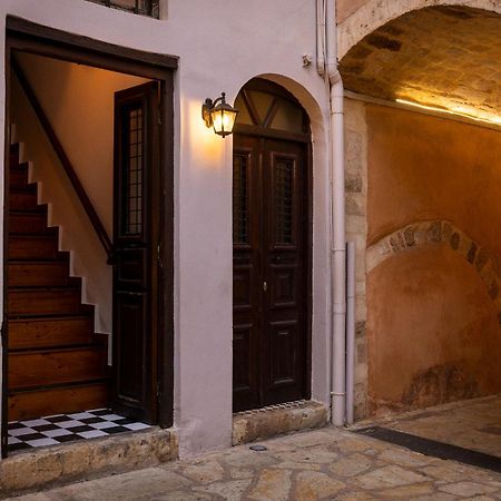 Sundial Lodge Chania  ภายนอก รูปภาพ