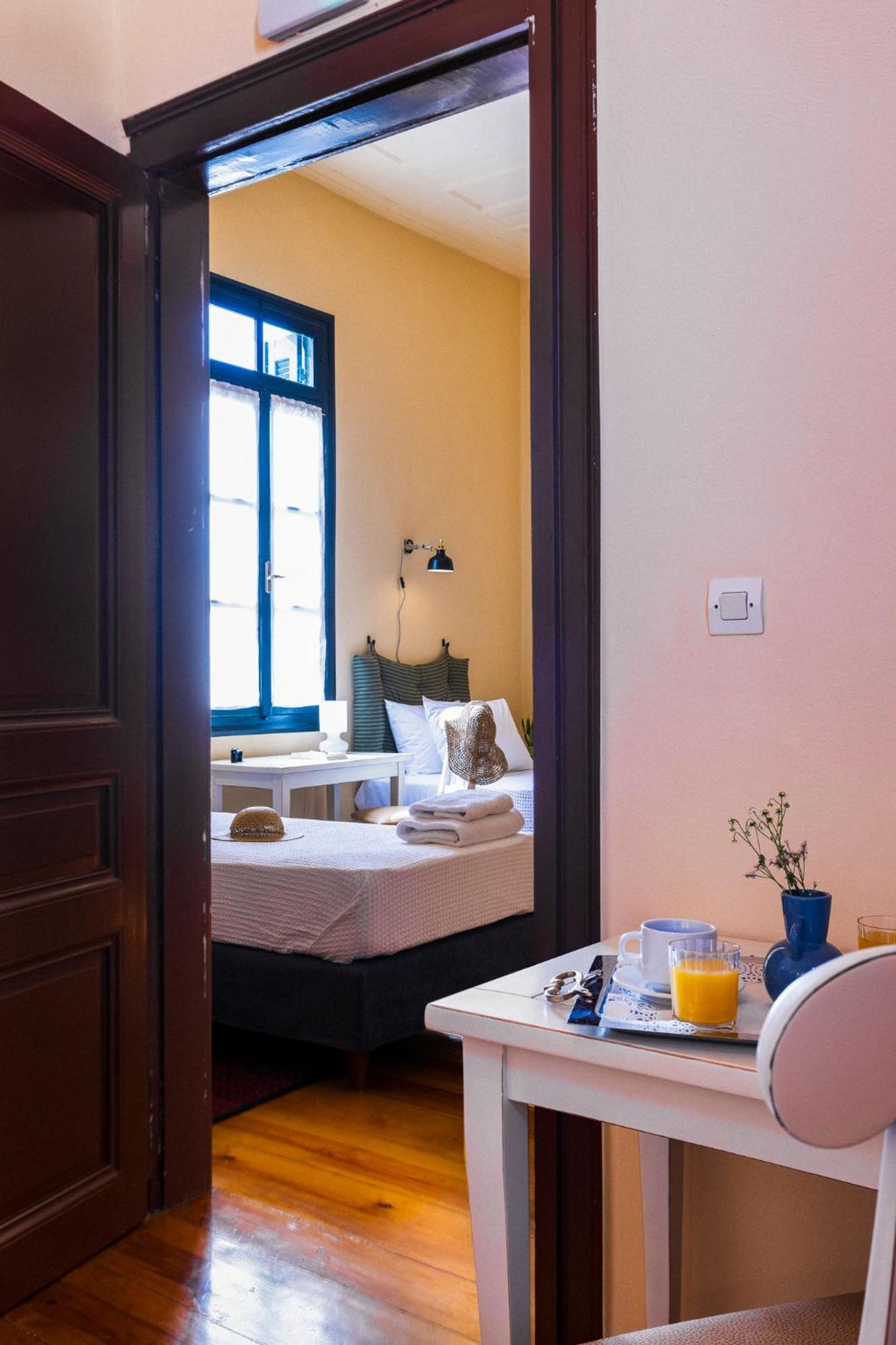 Sundial Lodge Chania  ภายนอก รูปภาพ