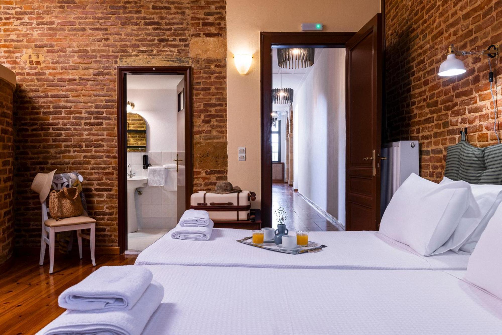 Sundial Lodge Chania  ภายนอก รูปภาพ