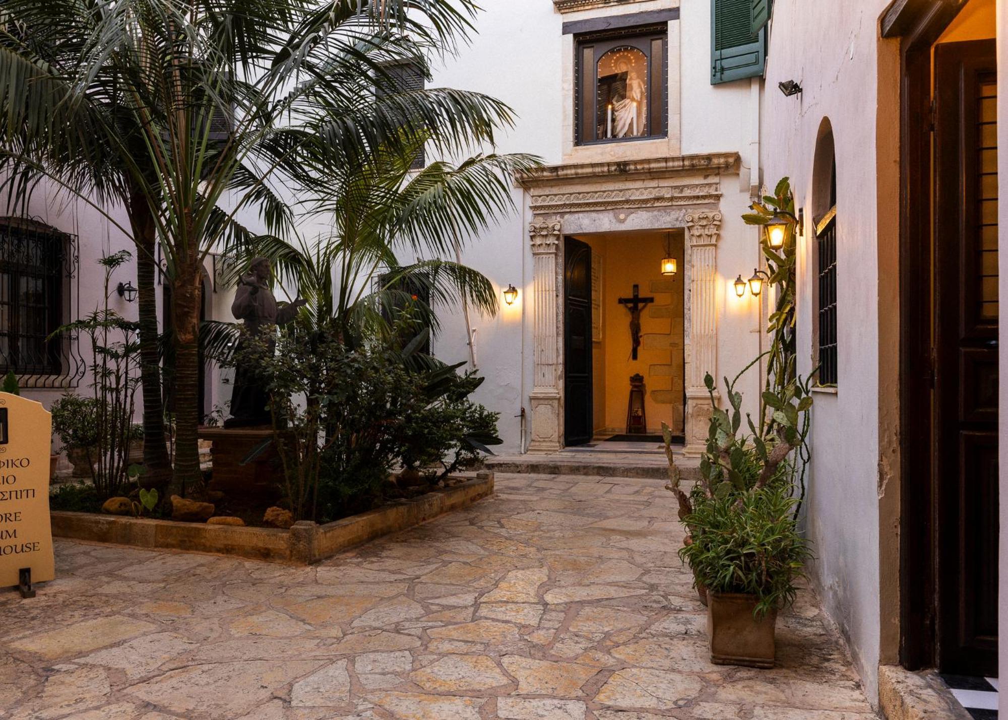 Sundial Lodge Chania  ภายนอก รูปภาพ